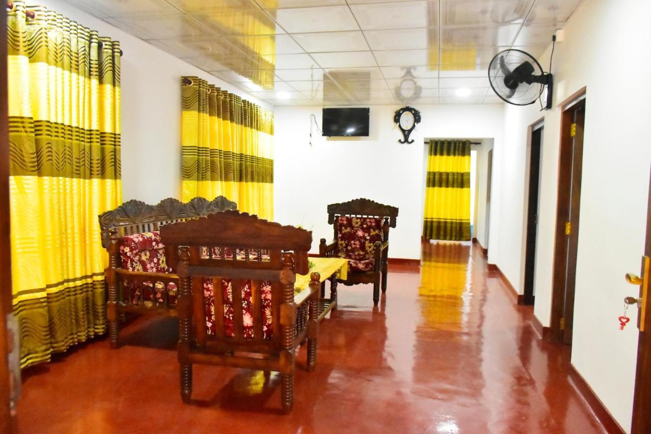 Canal Side Safari Resort Uda Walawe Extérieur photo